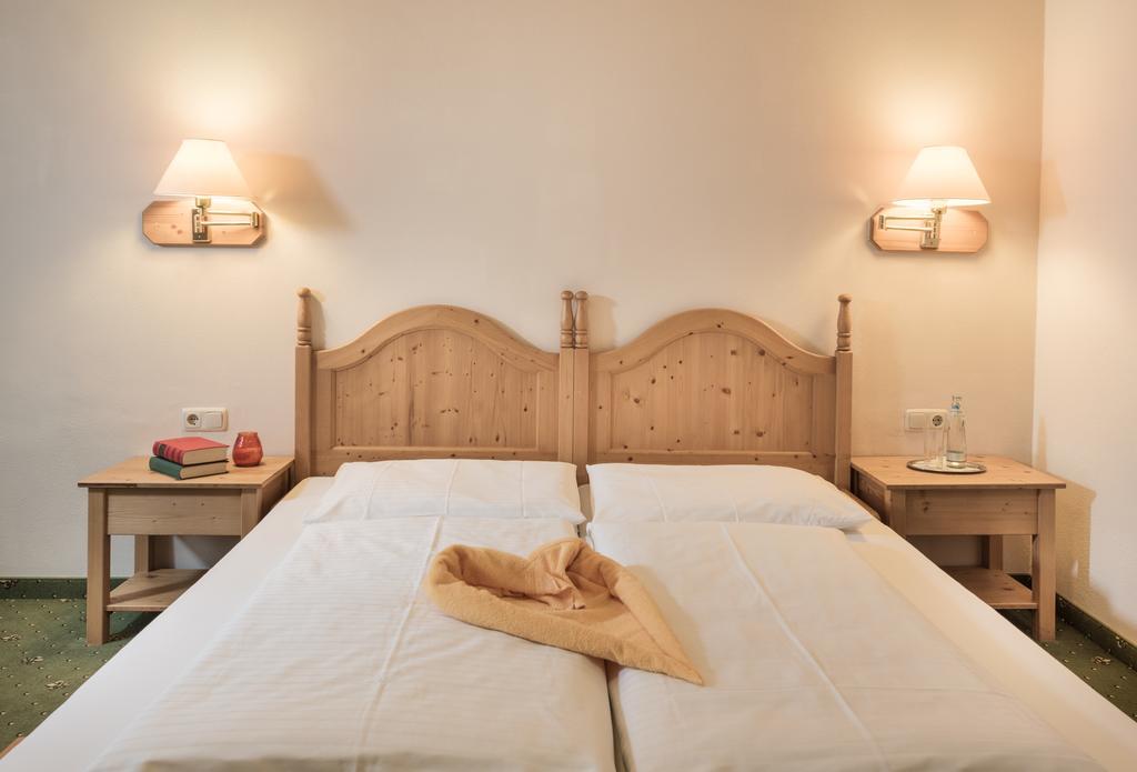 Aurora Appartements Inklusive Freiem Thermeneintritt Bad Hofgastein Δωμάτιο φωτογραφία